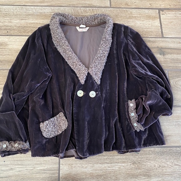Adorable Velvet Blazer - Angel Pie - S - Picture 1 of 4